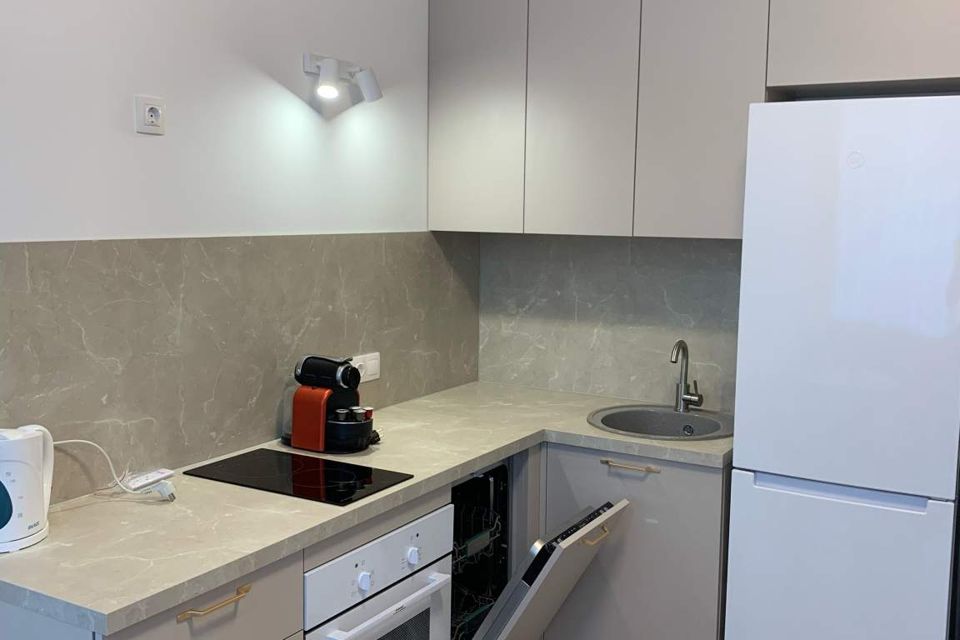Сдаётся 1-комнатная квартира, 42.3 м²