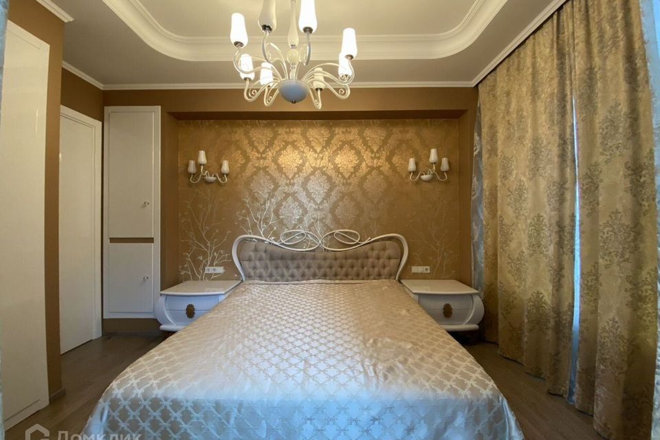 Сдаётся 2-комнатная квартира, 72 м²
