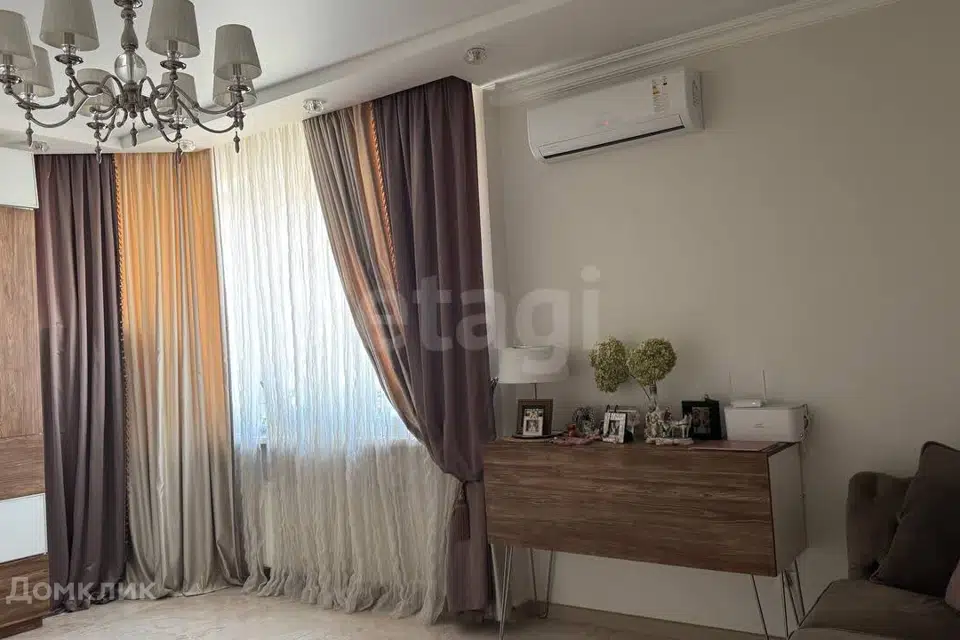 Продаётся 2-комнатная квартира, 76 м²
