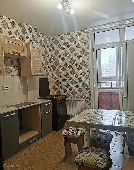 Сдаётся 2-комнатная квартира, 64.5 м²
