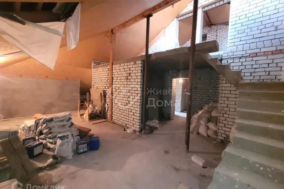 Продаётся 3-комнатная квартира, 148.6 м²