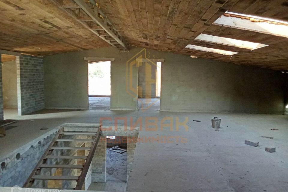 Продаётся 2-этажный дом, 500 м²