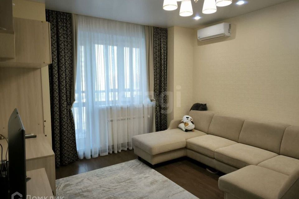 Продаётся 1-комнатная квартира, 42.2 м²