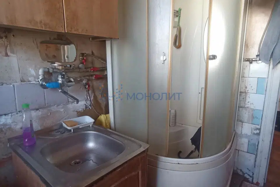 Продаётся комната в 3-комн. квартире, 12.8 м²
