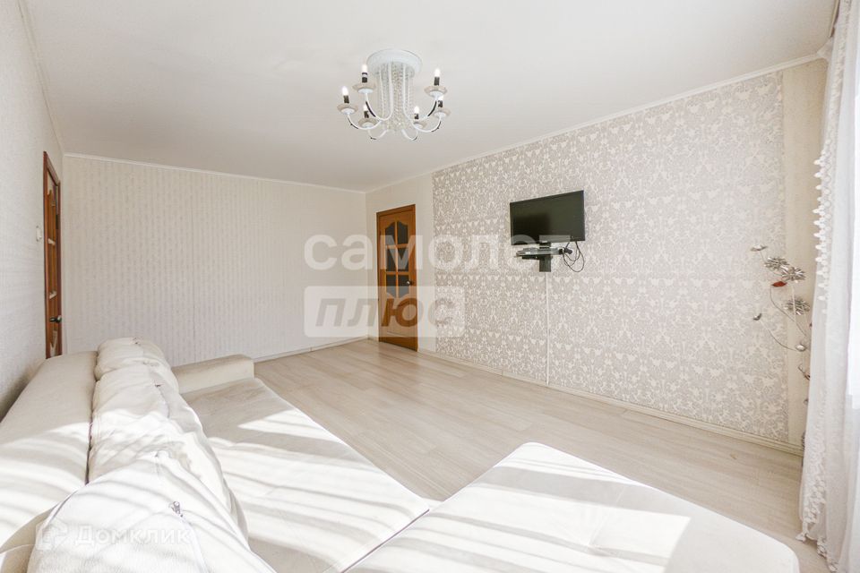 Продаётся 3-комнатная квартира, 57.7 м²