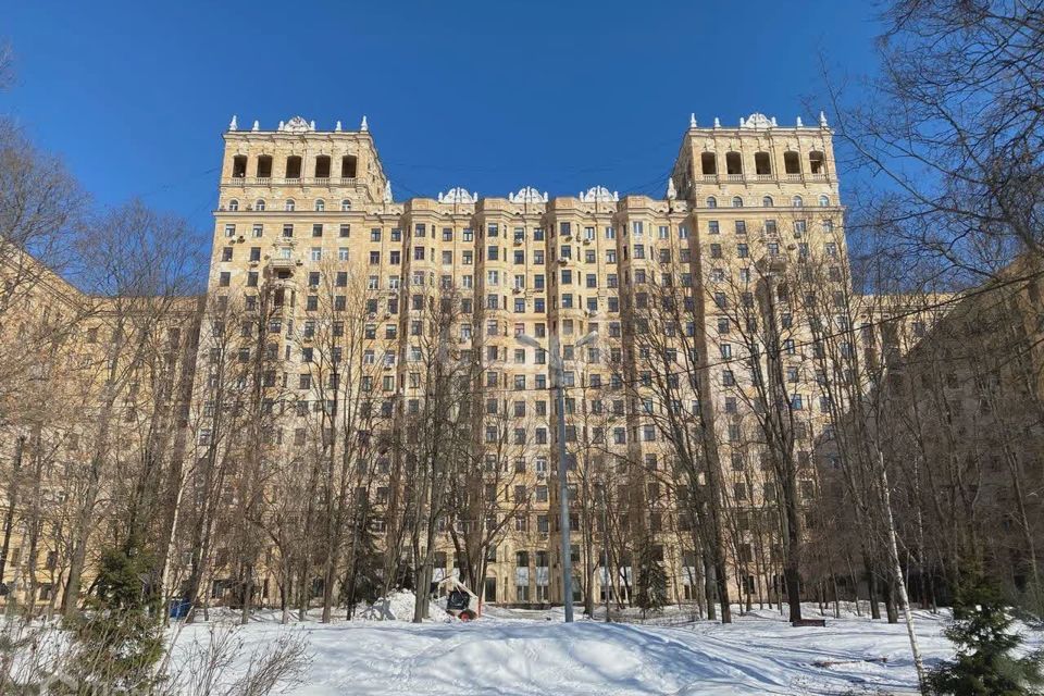 Продаётся 1-комнатная квартира, 44 м²