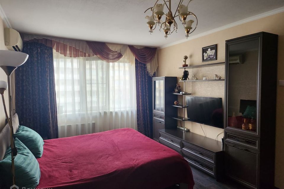 Сдаётся 1-комнатная квартира, 40 м²