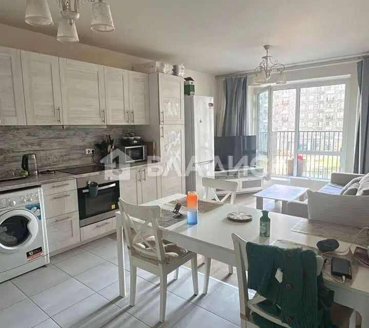 Продаётся 4-комнатная квартира, 93 м²