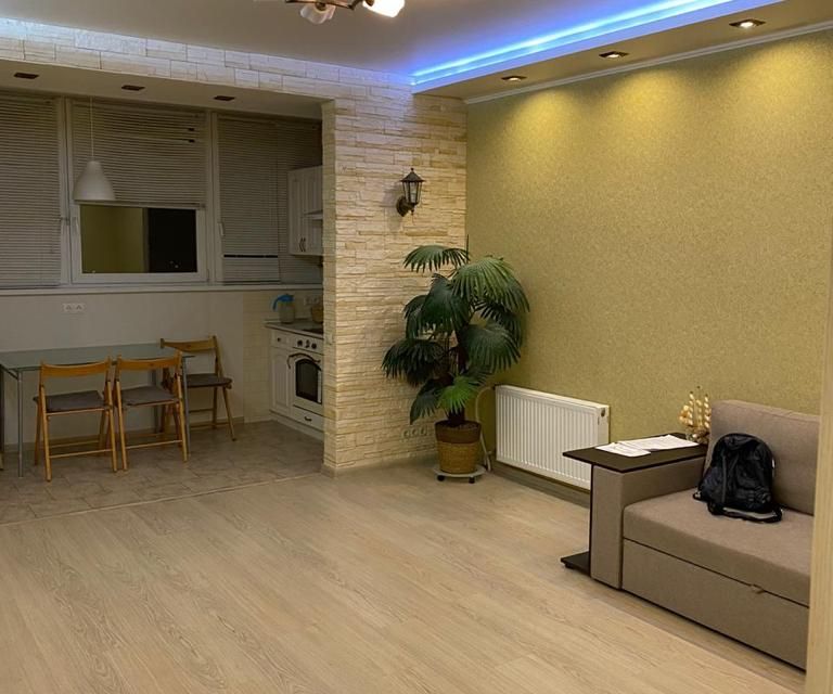 Сдаётся 1-комнатная квартира, 50 м²
