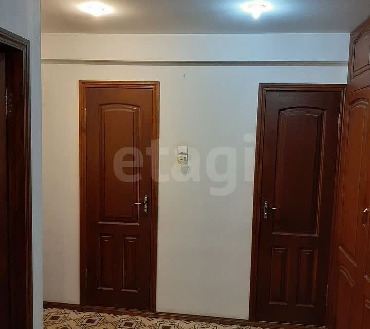 Продаётся 4-комнатная квартира, 92 м²