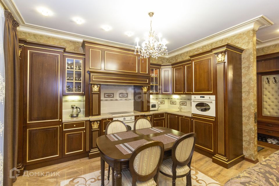 Продаётся 2-комнатная квартира, 77.4 м²
