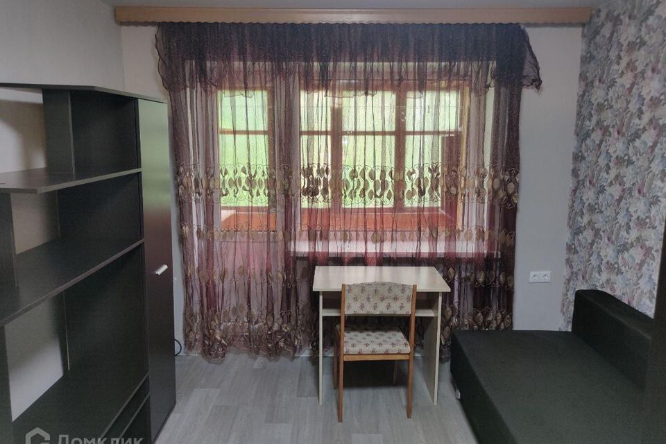 Продаётся комната в 5-комн. квартире, 17.2 м²