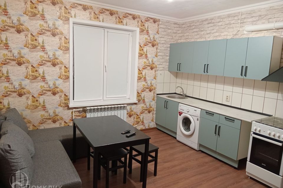 Сдаётся 2-комнатная квартира, 75 м²