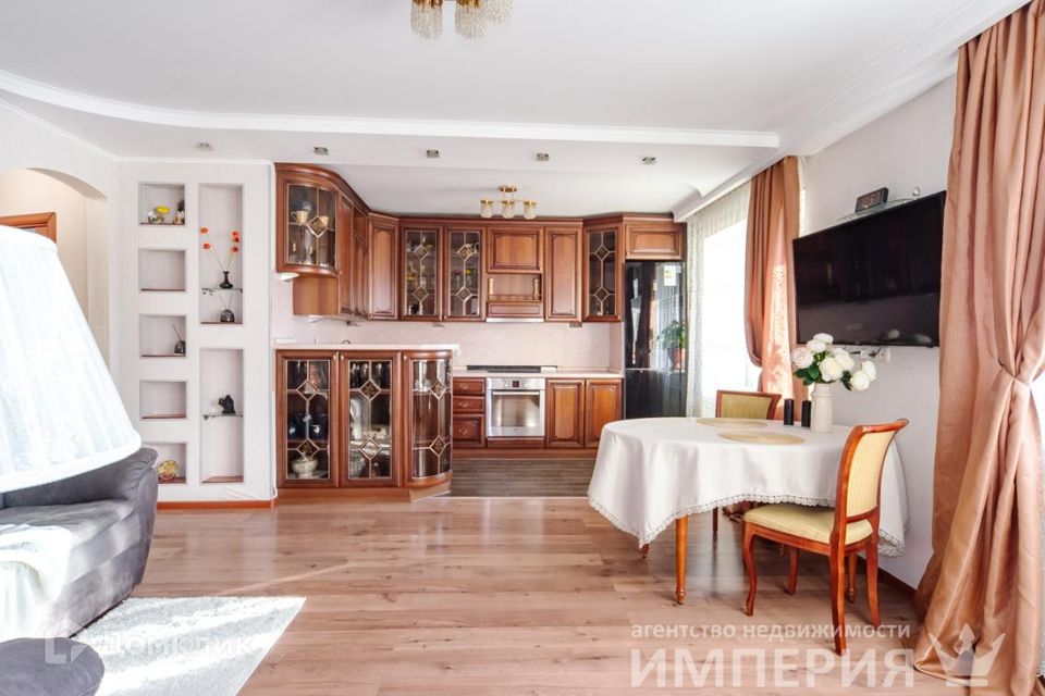 Продаётся 2-комнатная квартира, 57.3 м²