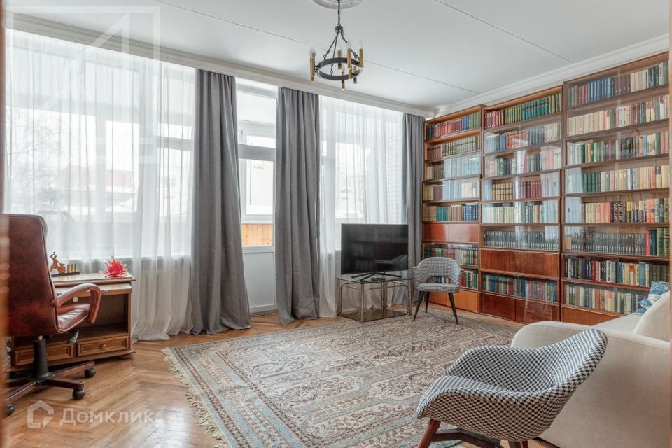 Сдаётся 2-комнатная квартира, 76 м²