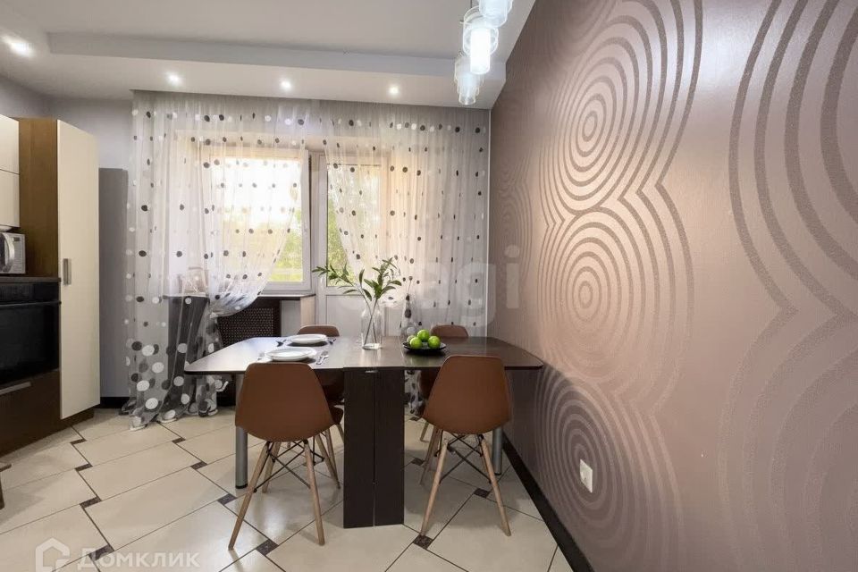 Продаётся 4-комнатная квартира, 99.2 м²
