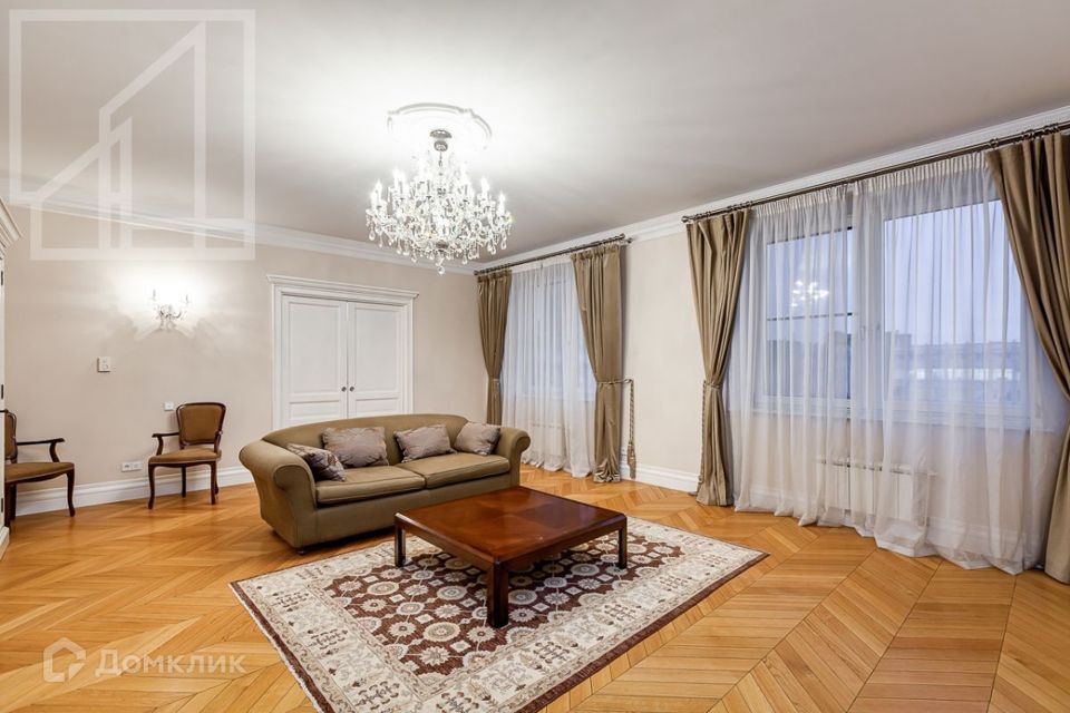 Сдаётся 3-комнатная квартира, 150 м²