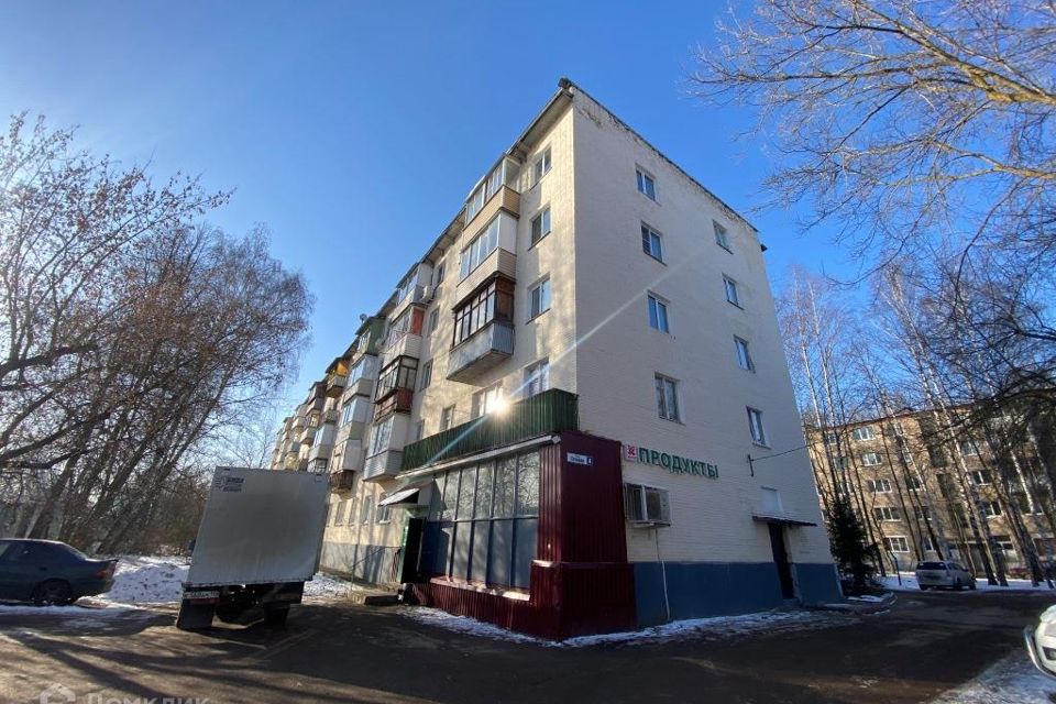 Продаётся 3-комнатная квартира, 42.7 м²