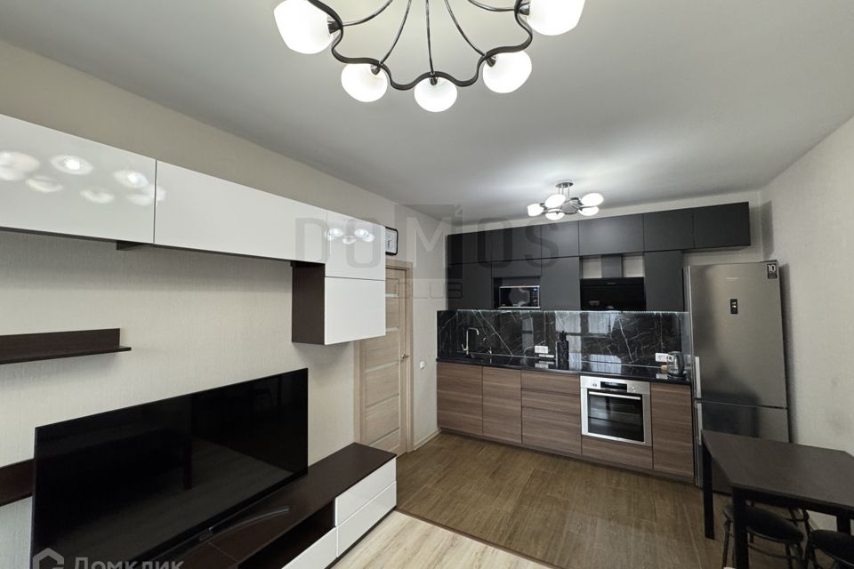 Продаётся 2-комнатная квартира, 55.6 м²