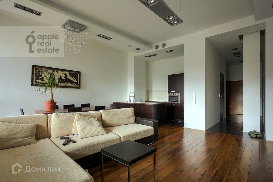 Продаётся 3-комнатная квартира, 130 м²