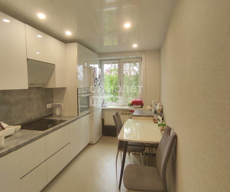 Продаётся 3-комнатная квартира, 60 м²