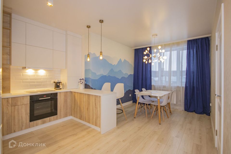 Продаётся 2-комнатная квартира, 70.7 м²