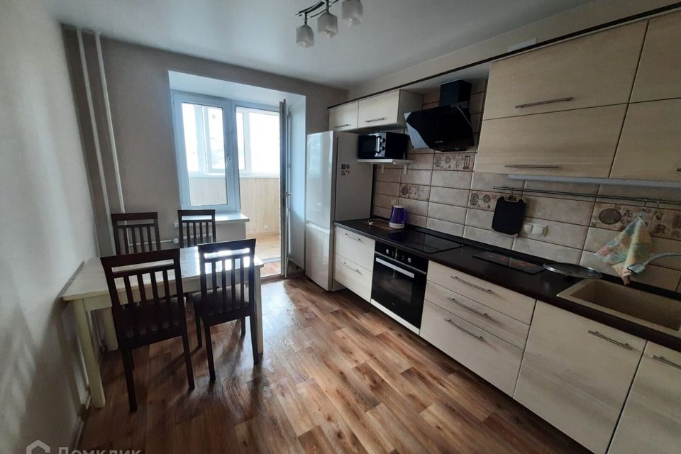 Сдаётся 1-комнатная квартира, 42 м²