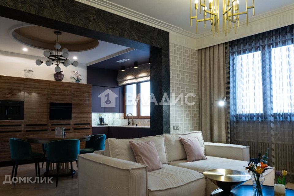Продаётся 4-комнатная квартира, 143.81 м²