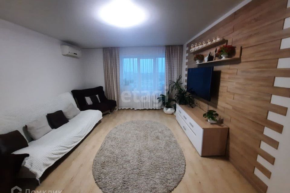 Продаётся 3-комнатная квартира, 60.5 м²
