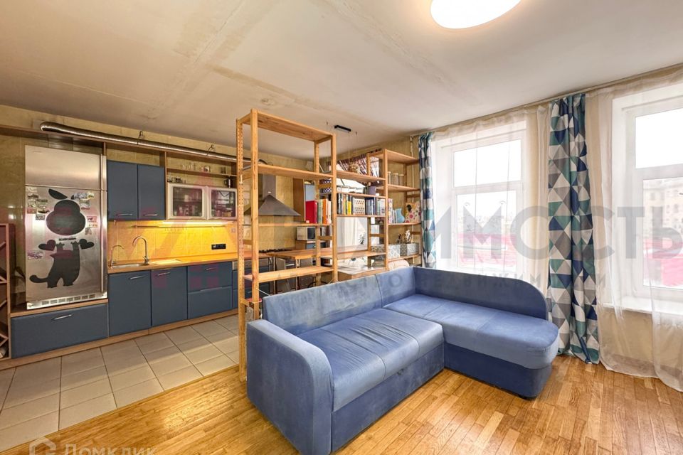 Продаётся 1-комнатная квартира, 63.6 м²