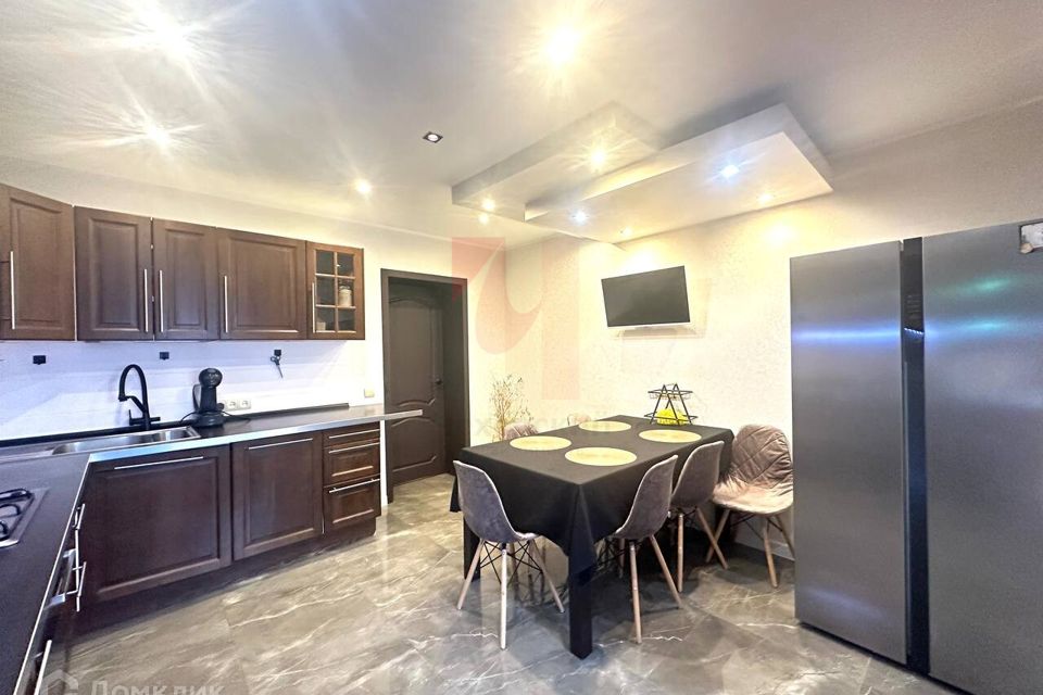 Продаётся 2-комнатная квартира, 86.9 м²