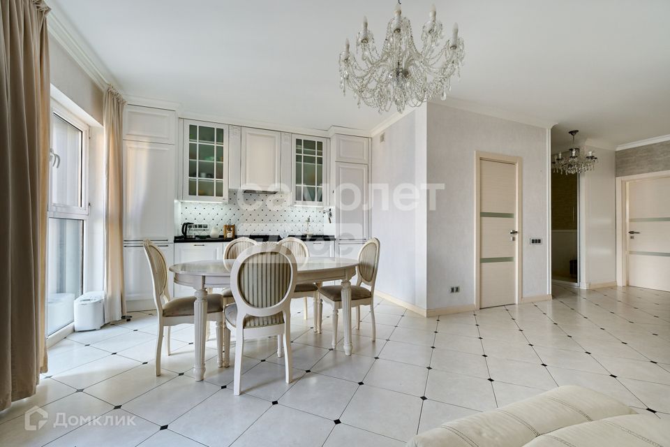 Продаётся 3-комнатная квартира, 80.6 м²