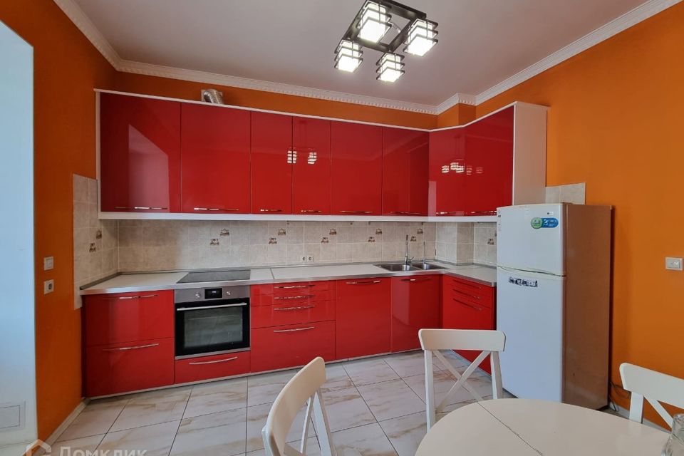 Продаётся 3-комнатная квартира, 100 м²