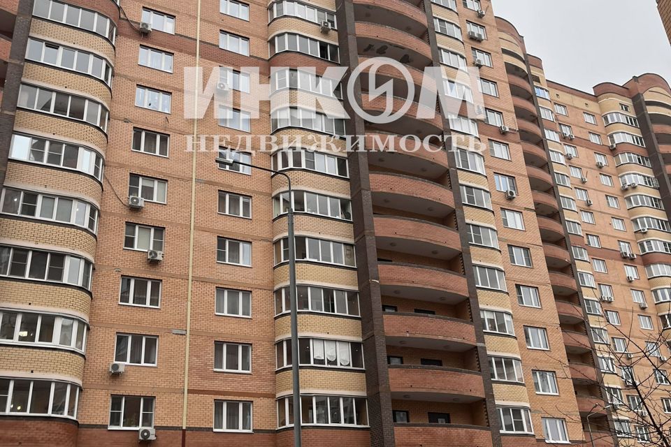 Продаётся 2-комнатная квартира, 72 м²