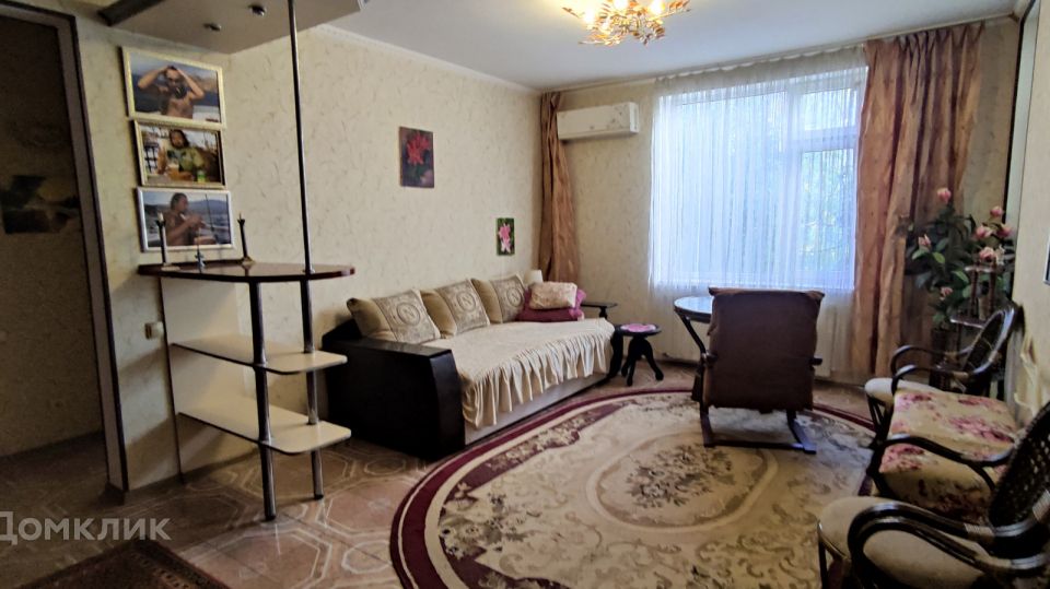 Продаётся 2-комнатная квартира, 71.2 м²