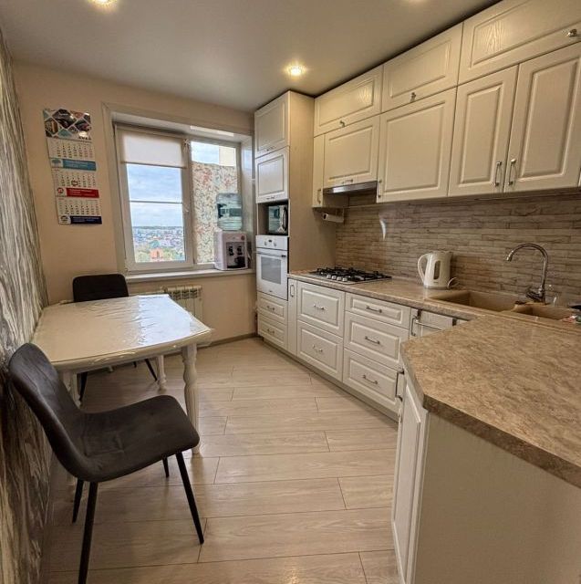 Продаётся 3-комнатная квартира, 62.2 м²