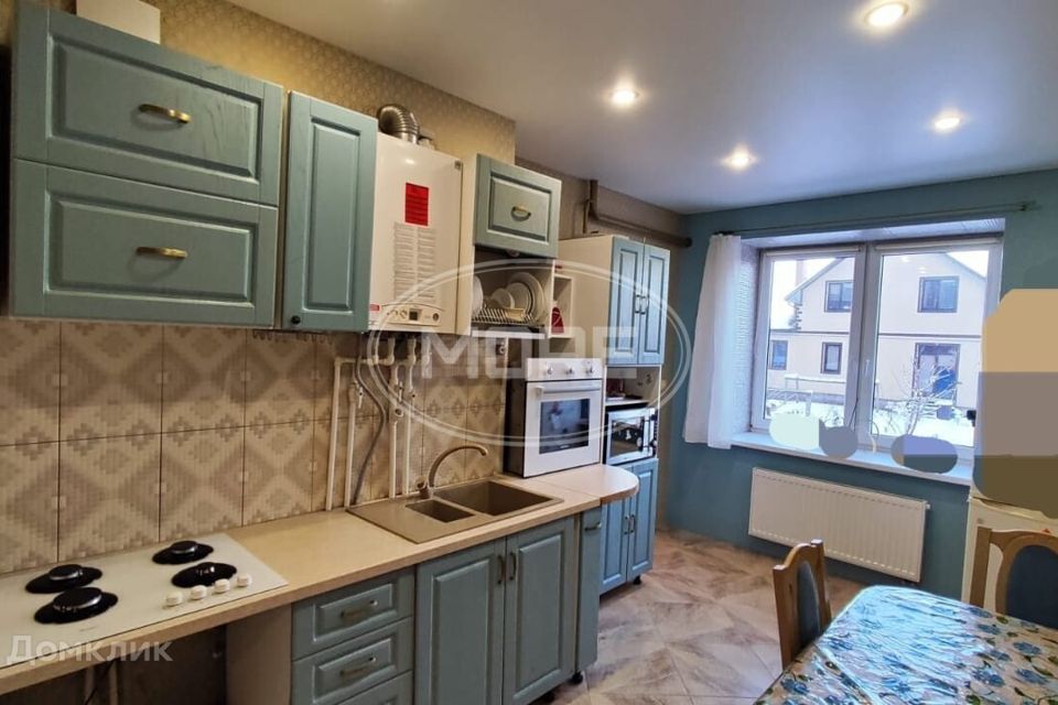 Продаётся 2-комнатная квартира, 62.2 м²