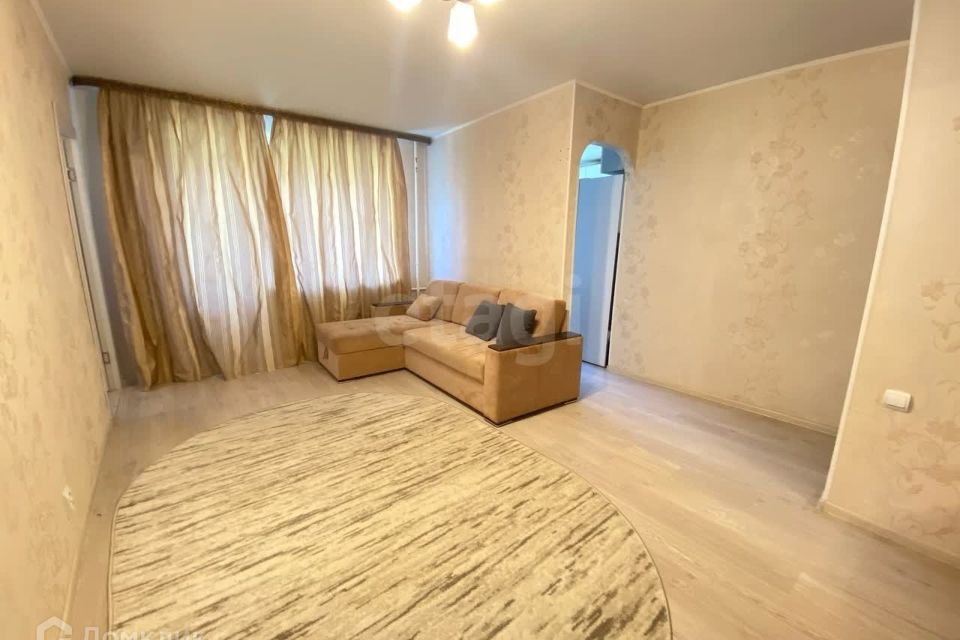 Продаётся 3-комнатная квартира, 40.5 м²