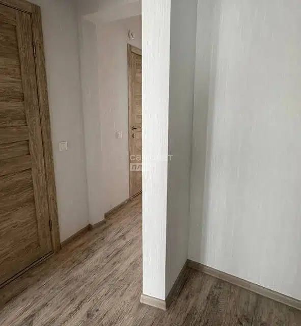 Продаётся 1-комнатная квартира, 42 м²