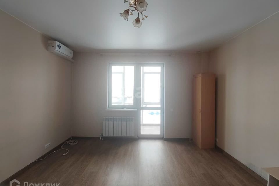 Продаётся 1-комнатная квартира, 53.7 м²