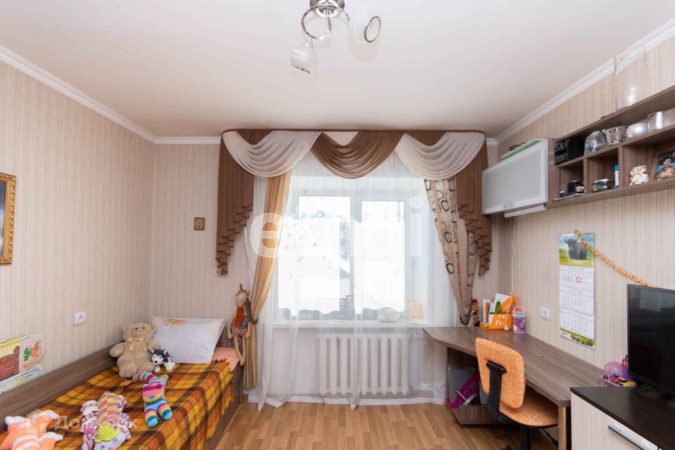 Продаётся 3-комнатная квартира, 75.6 м²