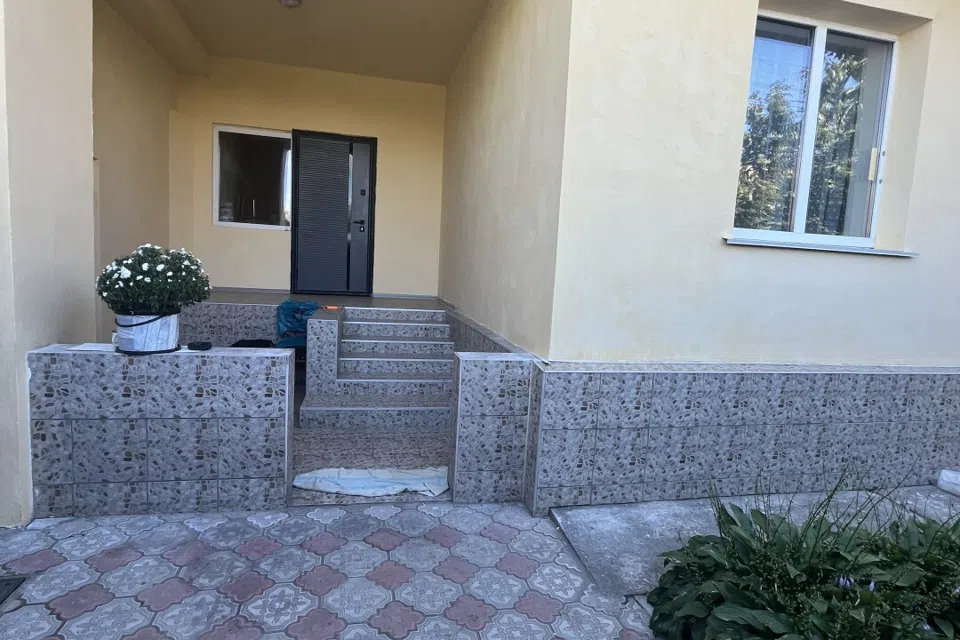 Продаётся 2-этажный дом, 163.5 м²