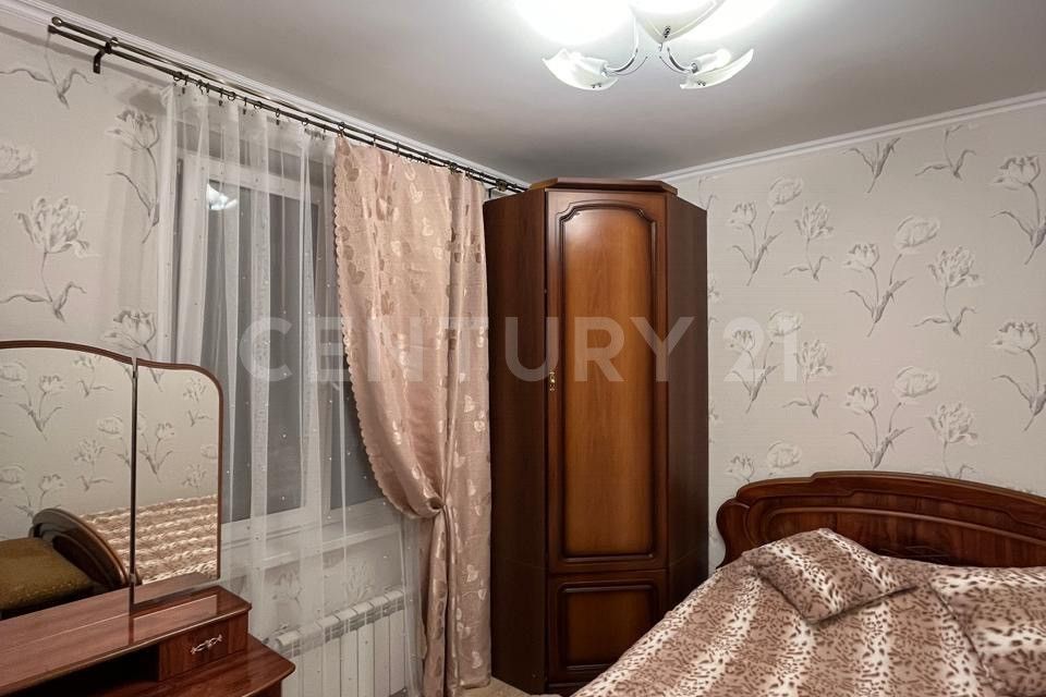 Продаётся 4-комнатная квартира, 65 м²