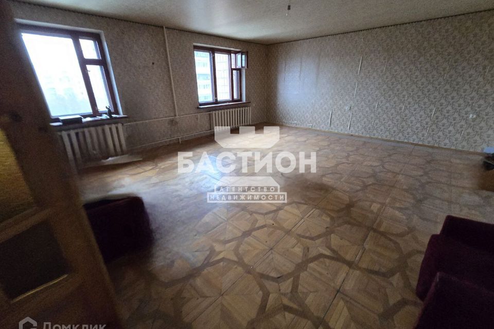 Продаётся 3-комнатная квартира, 110.9 м²