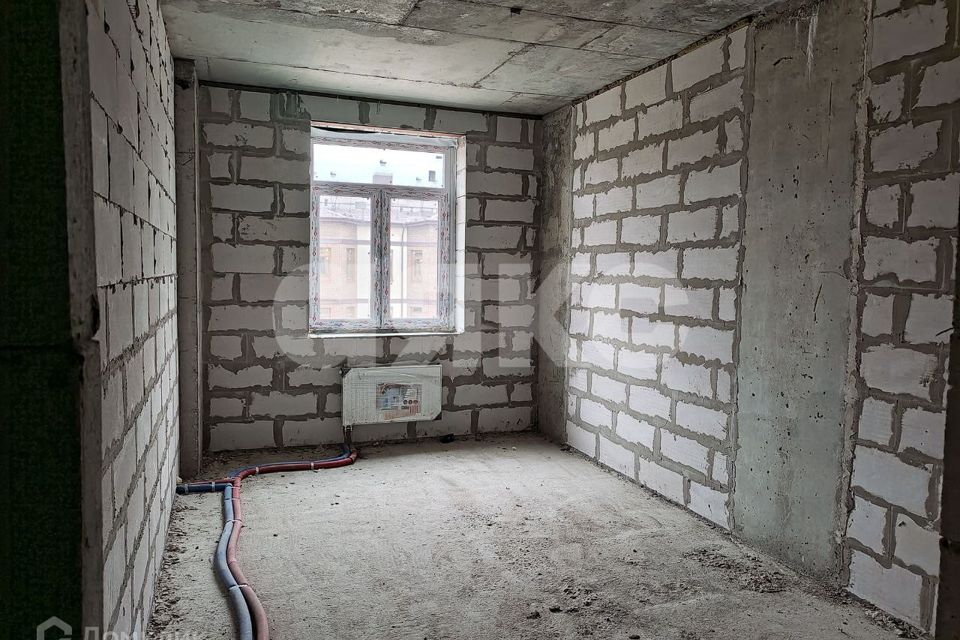 Продаётся 1-комнатная квартира, 58 м²