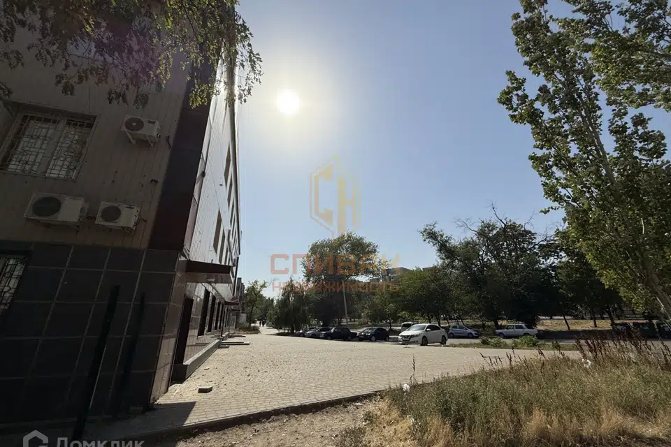 Сдаётся помещение своб. назначения, 298.2 м²