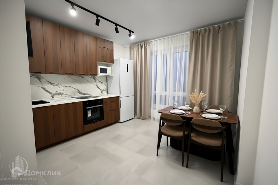 Сдаётся 1-комнатная квартира, 42 м²