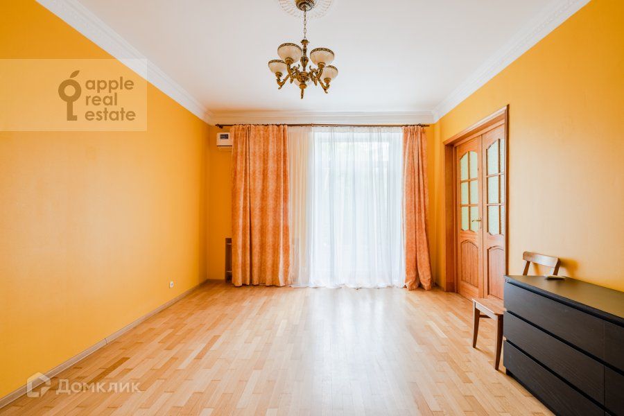 Сдаётся 4-комнатная квартира, 100 м²