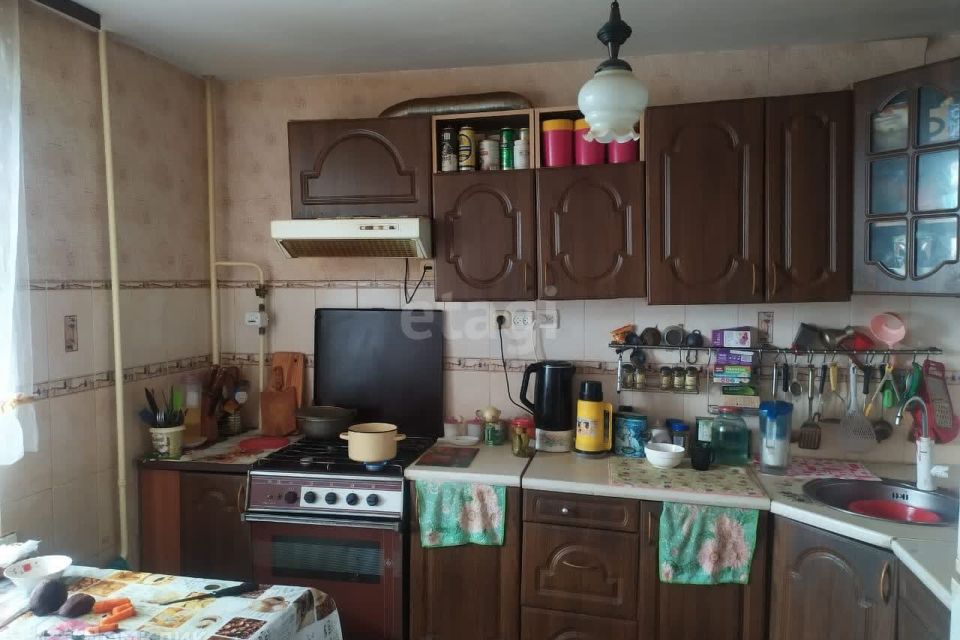 Продаётся 3-комнатная квартира, 111.5 м²