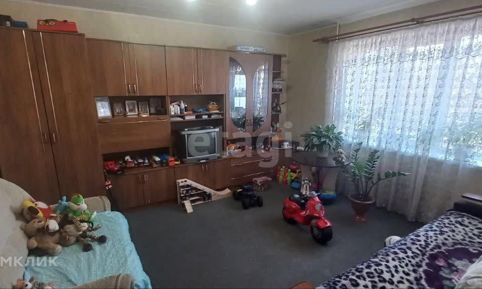 Продаётся 3-комнатная квартира, 57.4 м²